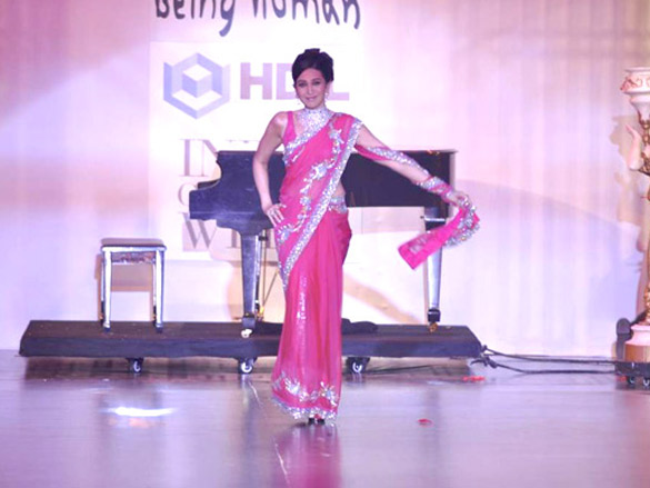 salmans being human show at hdil india couture week 2010 12