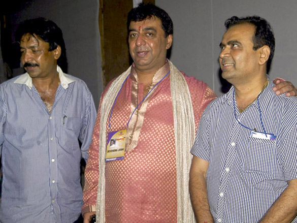 cast of papad pol visit sankalp dandiya 4