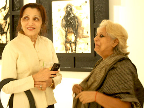 kunal rahul nausheen mona and satya at simran ks lambas art event 5