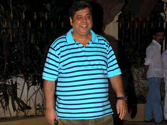 celebs at sanjay dutts mata ki chowki 9