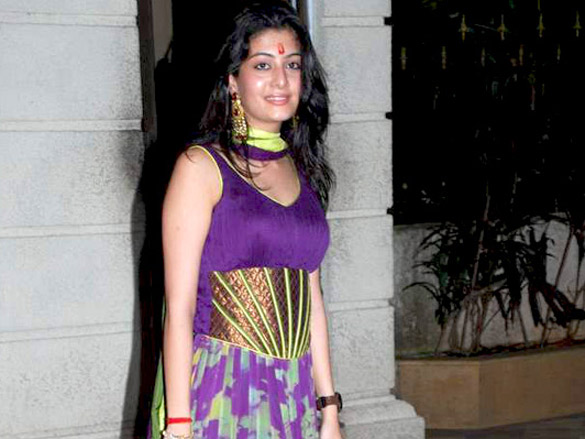 celebs at sanjay dutts mata ki chowki 11