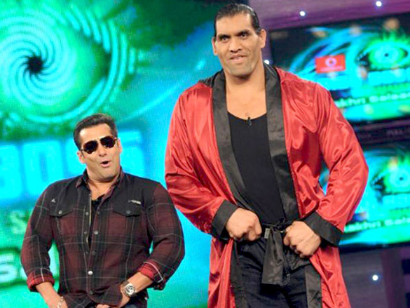 The Great Khali along with Salman Khan on the sets of Bigg Boss 4 ...