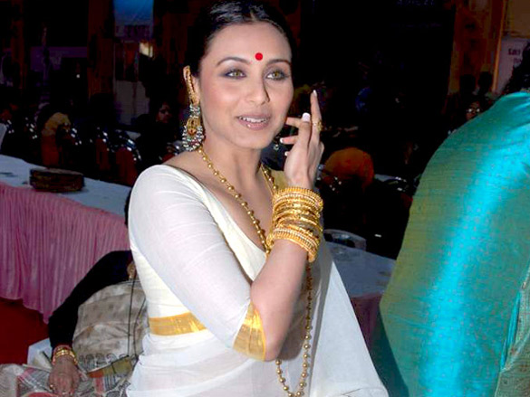 rani mukherjee and bappi lahiri attend a durga puja event 7