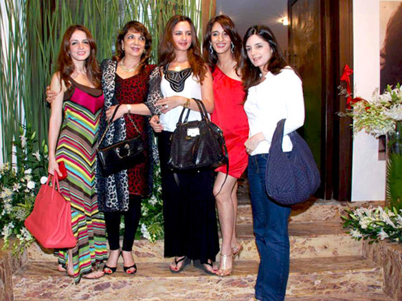 hrithik fardeen sridevi and twinkle at farah khan alis jewelry store launch 18