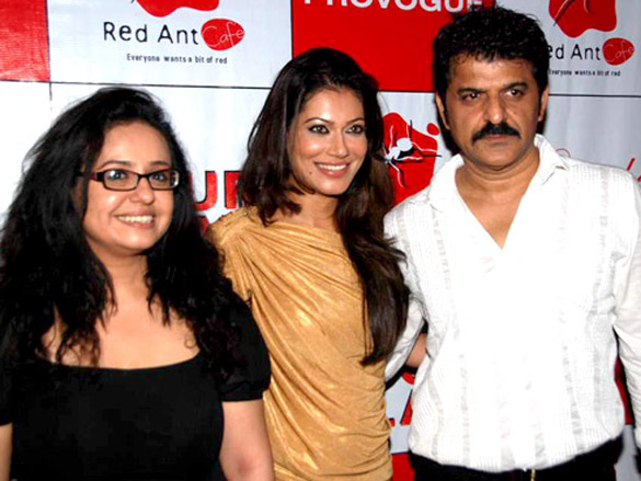 payal rohatgi and udita goswami at red ant cafe launch 4