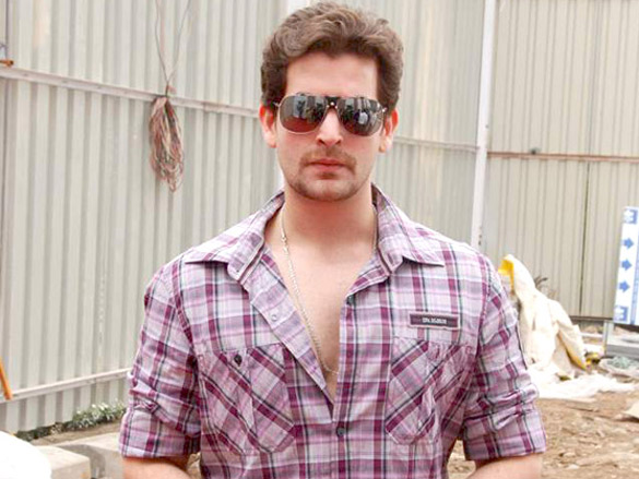 neil nitin mukesh launches lokhandwala builders minerva 8