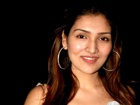 narmmadaa ahuja at ice water vapour play launch 9