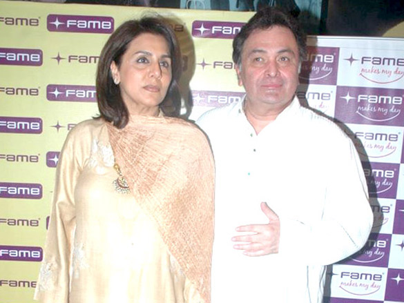 rishi kapoor and neetu singh celebrate diwali with kids at fame cinemas 4