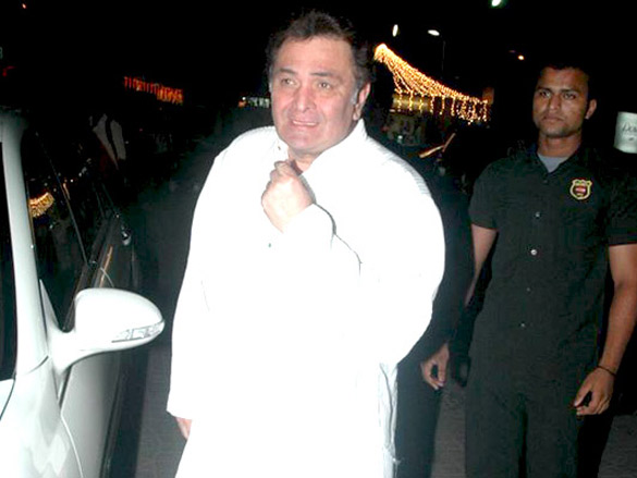 rishi kapoor and neetu singh celebrate diwali with kids at fame cinemas 11
