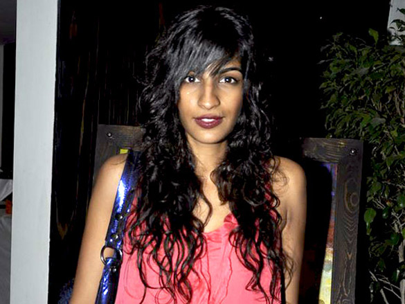 anushka manchanda at azok wed art nights 7