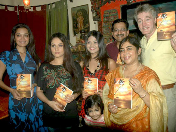 gracy singh and sheena chohan at dr manish maladkars book launch 4