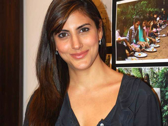 perizaad kolah at ngo art event 7