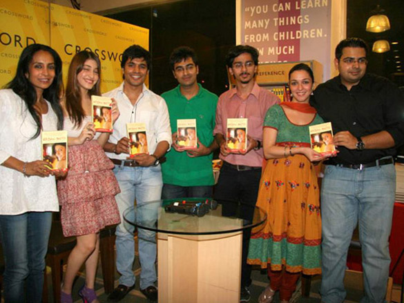 nauheed cyrusi at urban shots book launch 2