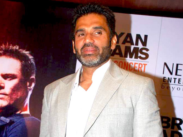 suniel and mana shetty at bryan adams concert press conference 9