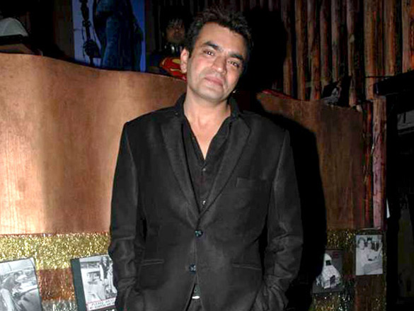 launch of meybuen united with a fashion show 12
