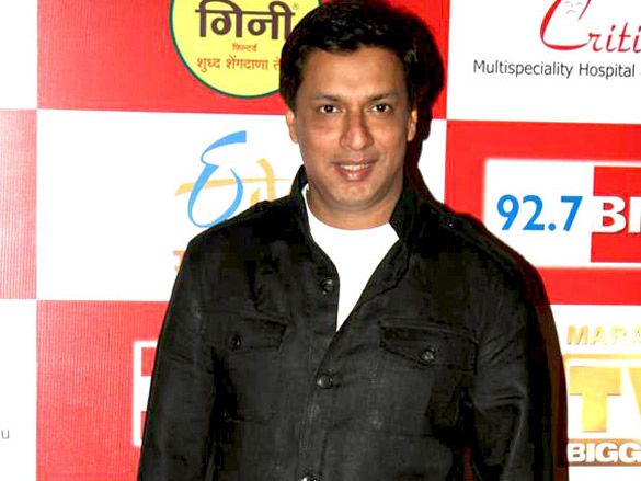 madhur bhandarkar and shweta salve at 92 7 big fm marathi awards 3