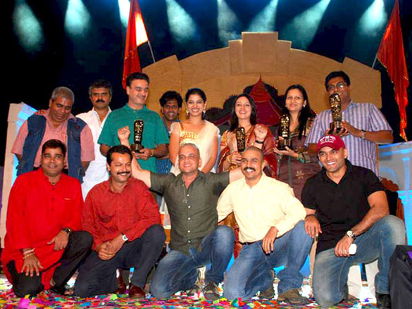 madhur bhandarkar and shweta salve at 92 7 big fm marathi awards 12