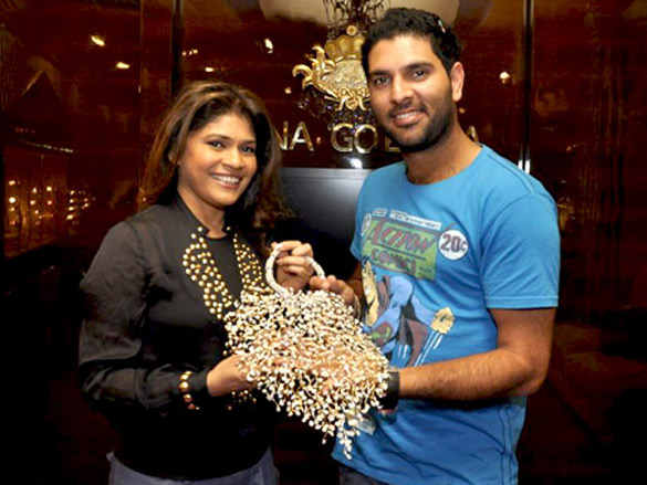 yuvraj singh graces bina goenkas jewellery preview 3
