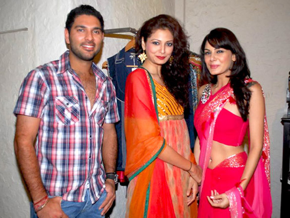 yuvraj singh graces zoyas fashion preview 4