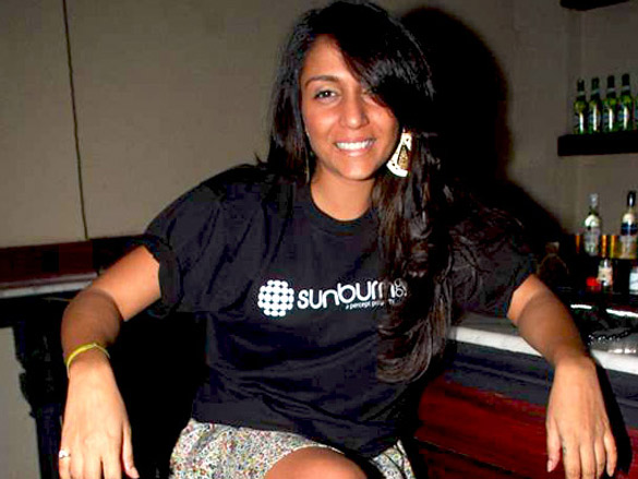 shweta salve and anushka manchanda at sunburn goa 2010 festival bash 4