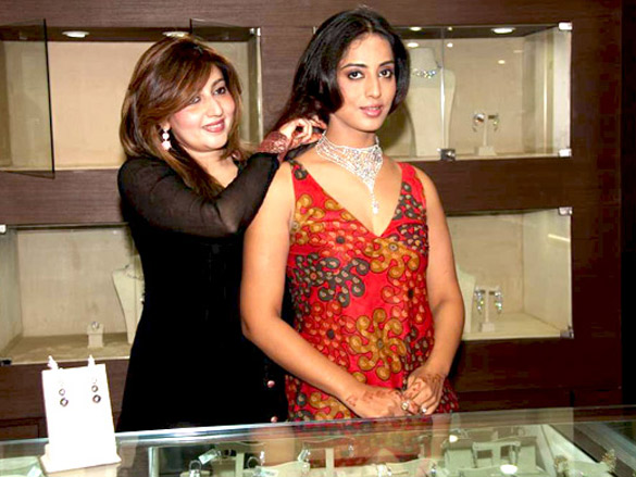 mahie gill at giantti event 3