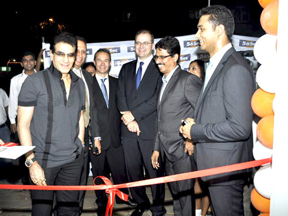 jeetendra inaugurates 5asec store 3