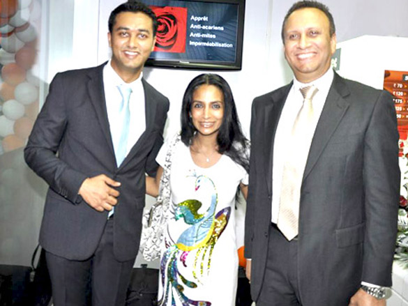 jeetendra inaugurates 5asec store 7