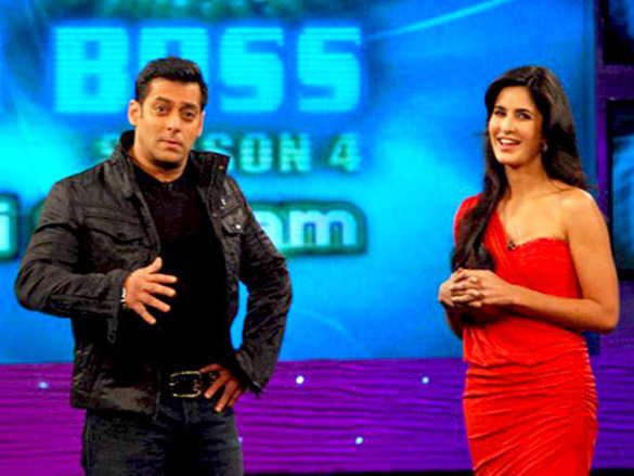 salman khan and katrina kaif on the sets of bigg boss 4 4