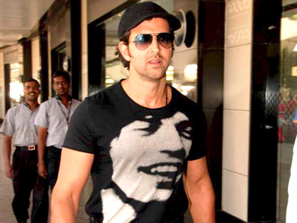 big b and hrithik return from masala awards from dubai 7
