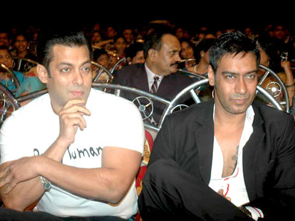 amitabh aamir srk salman and hrithik grace umang police show 7