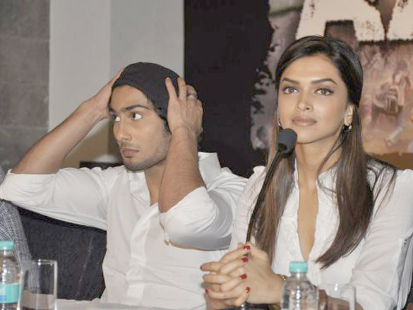big b saif deepika and prateik at aarakshan announcement 5