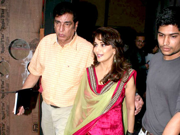 malaika and madhuri on the sets of jhalak dikhhla jaa 5