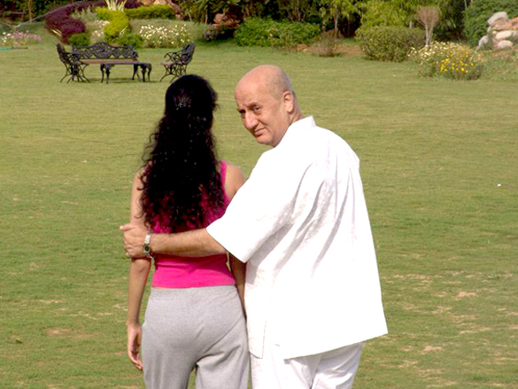tena desaeanupam kher 3