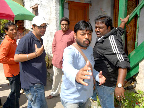 on the sets of satrangee parachute 22