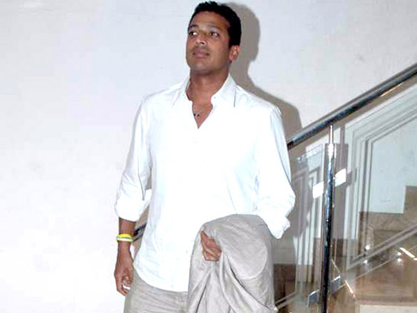 mahesh bhupathi spotted post marriage and at tennis practice 5