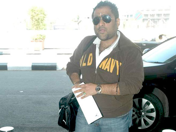various celebs snapped at mumbai airport 3