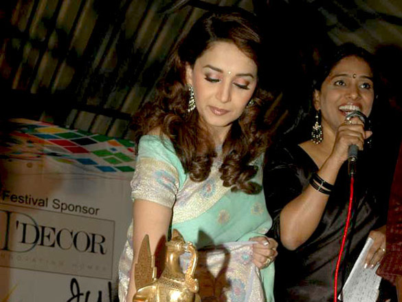 madhuri at hamara juhu festival 3