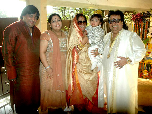 anurag basu shaan pritam and bappi perform saraswati pooja 5