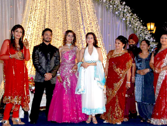 ameesha raveena and others at banpreet singhs sons wedding 2
