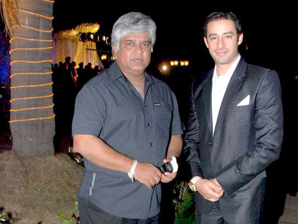 ameesha raveena and others at banpreet singhs sons wedding 17