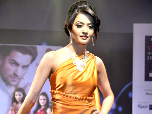 surveen walks for james ferreira at mumbai international boat show launch 7