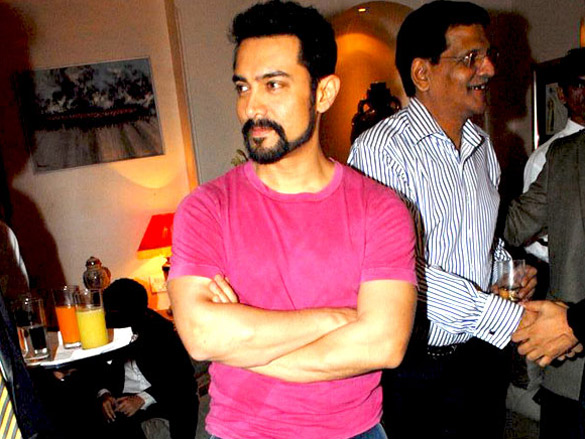 aamir khan and dev anand grace stardusts anniversary bash 5