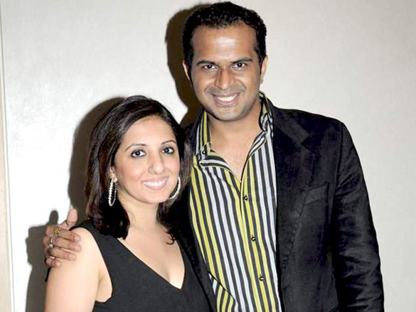 sayali and urvashi at gitanjali tour de india fashion show 14