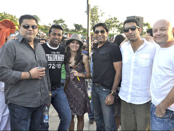 monica dogra shreya saran and leander paes grace sulafest 2011 4