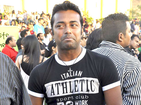 monica dogra shreya saran and leander paes grace sulafest 2011 11