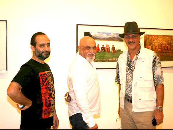 ajitabh bachchan and kapil dev at art htu lens exhibition 8