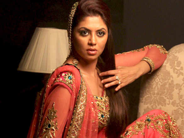 rohit vermas bridal glamorous collection 2011 shehnai ki raat 4