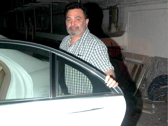 rishi neetu and vivek oberoi snapped at suburban multiplex 7