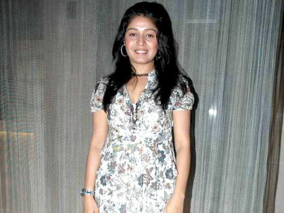 shreya saran at sunidhi chauhans dinner party 12