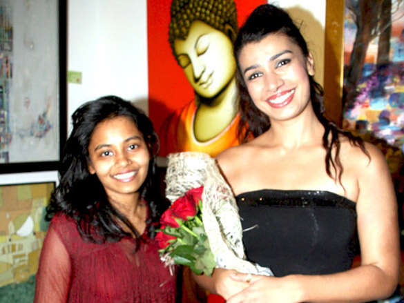 mink and jackie shroff at painting exhibition by women art foundation 4